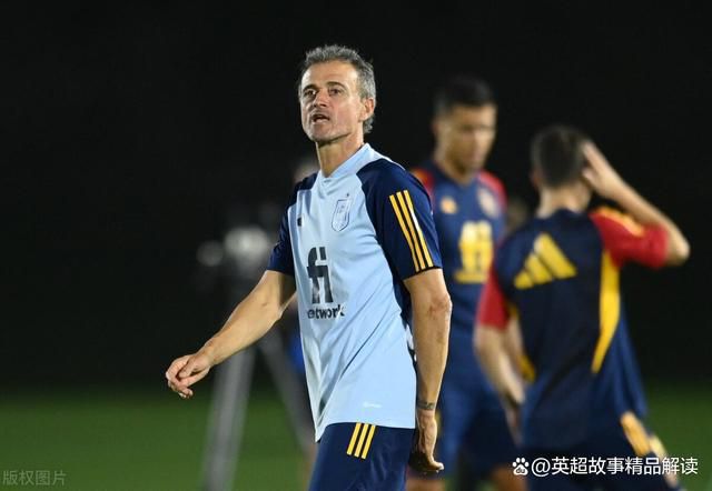 《环太平洋》凭借37%的全国排期，挤下大热的续集影片《速度与激情6》，拿下排片冠军。
