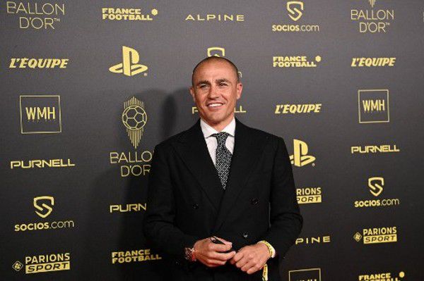 《黑镜》第7季曝预告 奥卡菲娜将出演 时间：2024.WIFI下打开 近日，热门剧集《黑镜》第七季曝光了一支15秒先导预告，第七季的卡司也随之公布，将由托比·海恩斯执导，奥卡菲娜、米兰卡·布鲁克斯、彼得·卡迪帕尔、艾玛·科林、帕奇·费伦、保罗·吉亚玛提等出演。