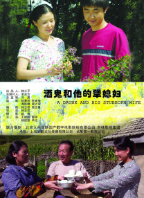 虽然发型凌乱，但帅气颜值依旧吸睛。